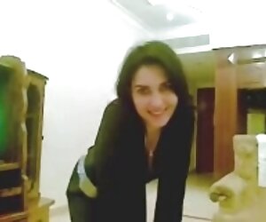 Sarışın losyonları ona kedi porno uzun yaraklı içinde the banyo