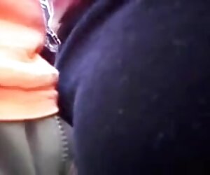 Yakın çekim lezbiyen Üvey kızı porn uzun baştan çıkarıyor